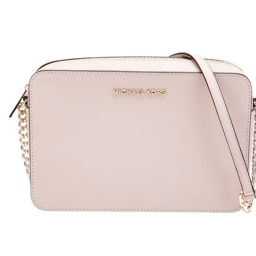 Michael Kors leather Pink Crossbody Bag w/Gold Hardware. Preloved.